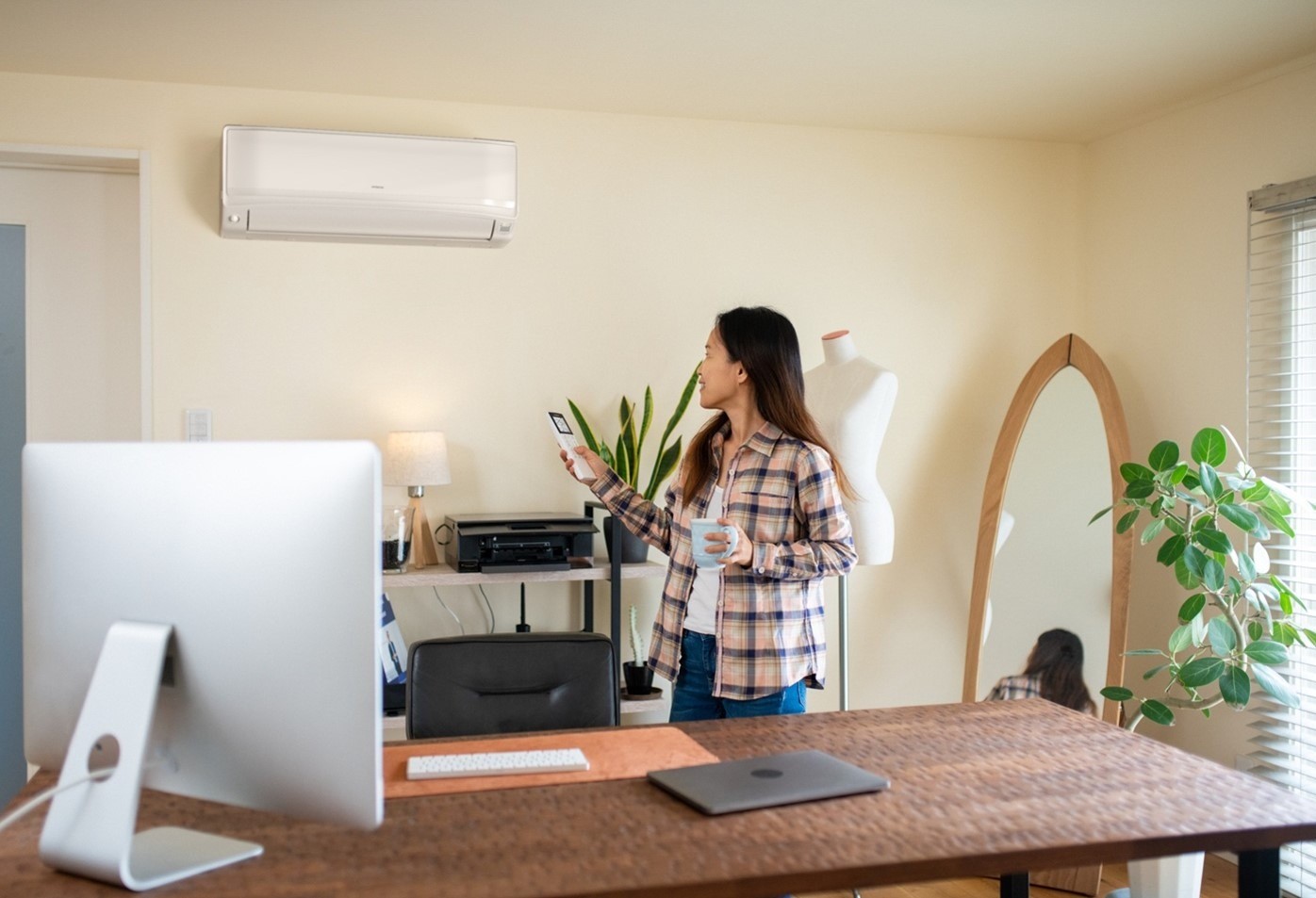 Dùng Điều Hòa Hợp Lý Khi Làm Việc Tại Nhà